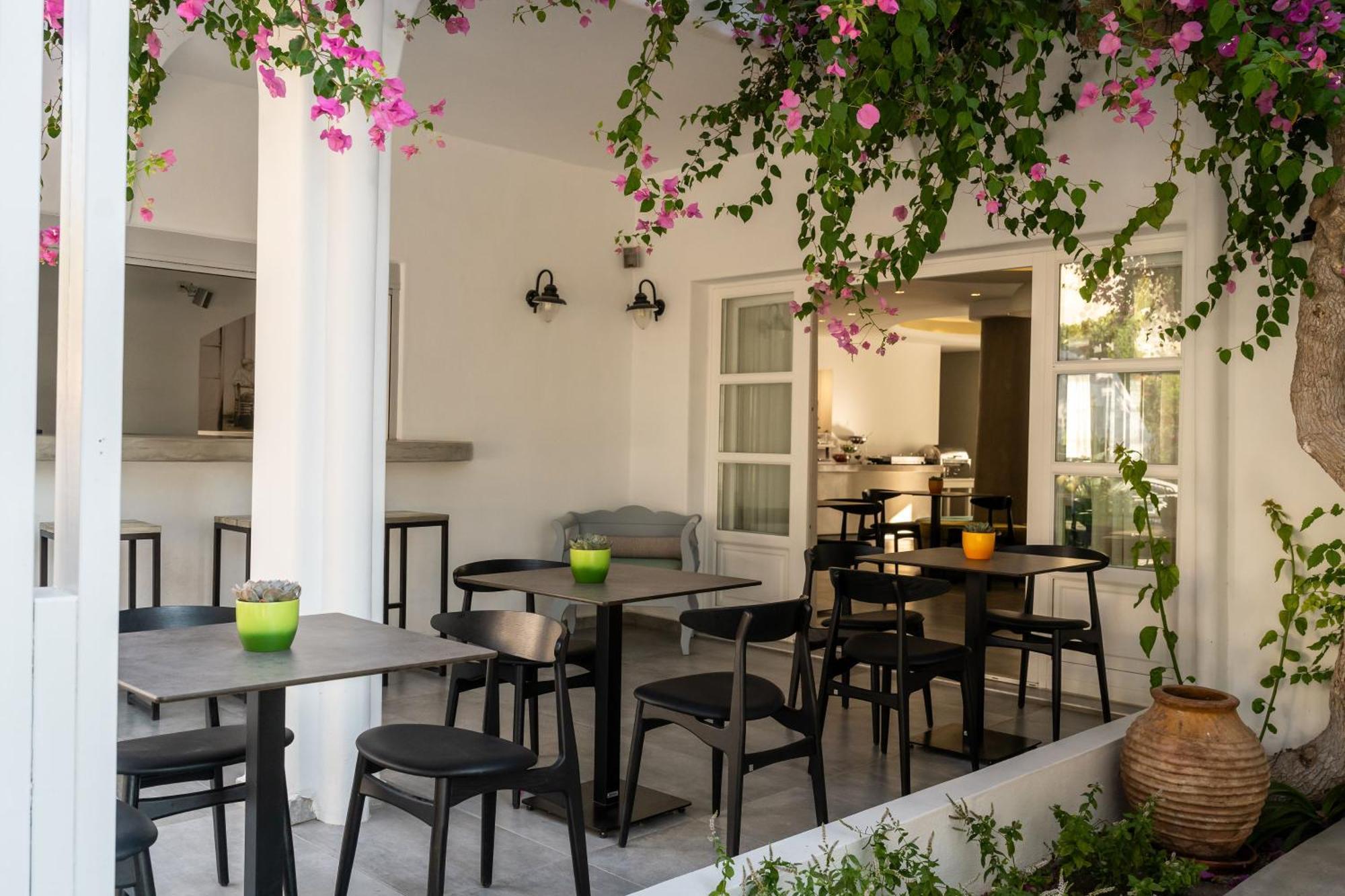 Hippocampus Hotel Kamari  Exterior photo